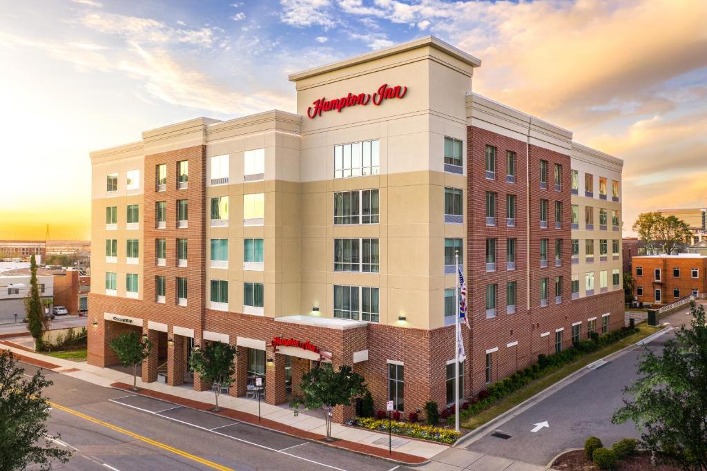 Hampton Inn Wilmington Downtown Main image 1